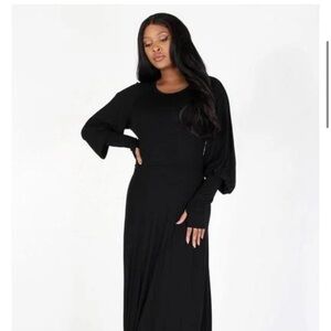 Eien Long sleeved bubble sleeve maxi dress with thumb holes!